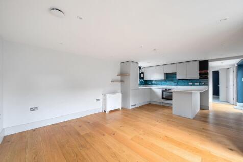 Reception/Kitchen