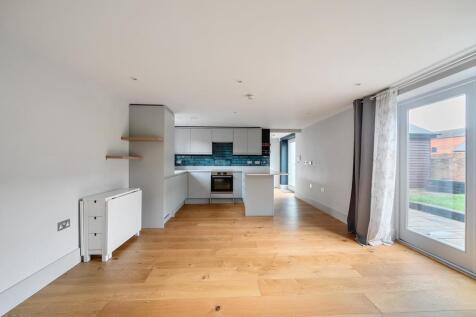Reception/Kitchen