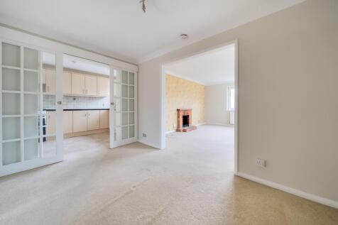 Lounge Area/ Kitchen