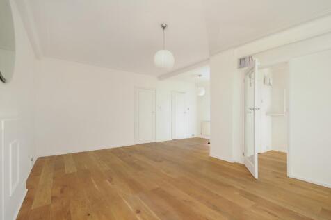 Bedroom/Reception