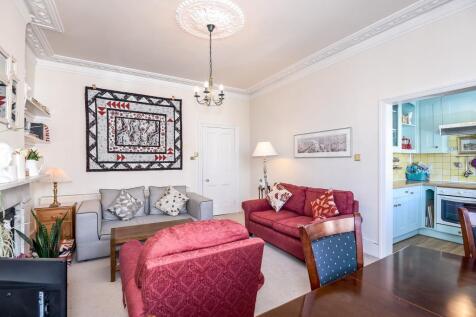 Reception Room (shot 3)