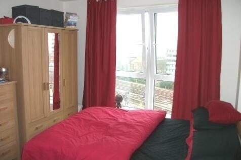 Bedroom:
