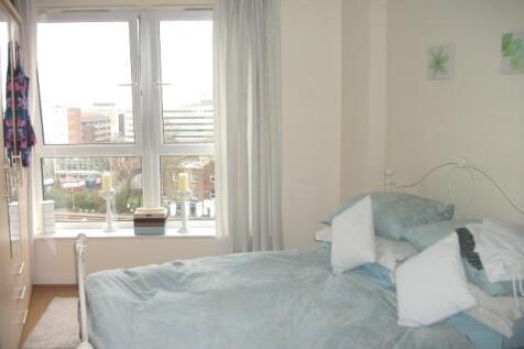 Bedroom: