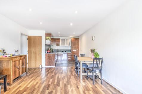Dining Area: