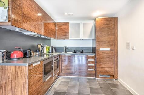 Kitchen: