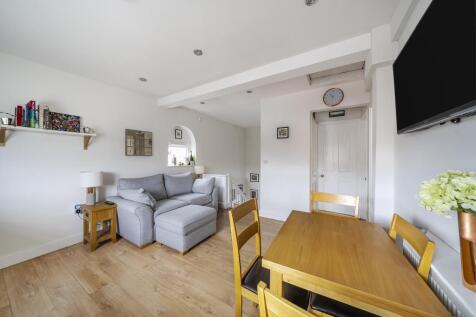 Reception/Dining Area