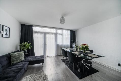 Reception/Dining Area