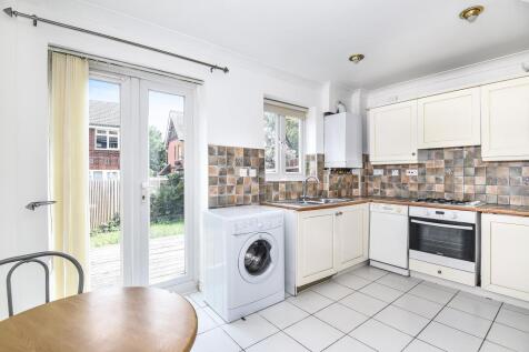 Kitchen/Dining Area