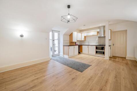 Reception/Kitchen