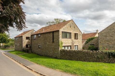 Cannons Garth Mews External-6.jpg