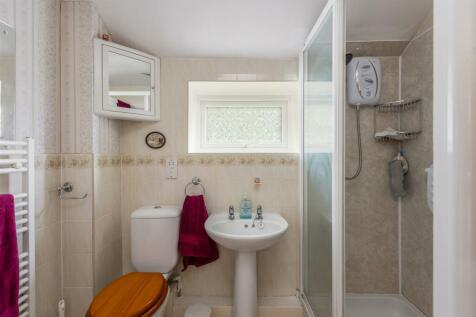 Canons Garth Mews 4 Shower Room Update.jpg