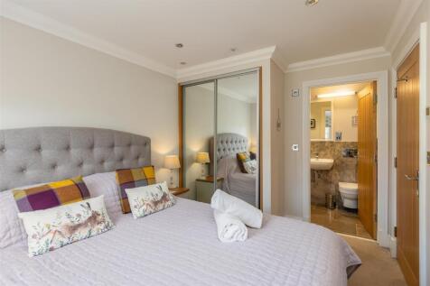 Pinfold Cottage Bedroom 2-2.jpg