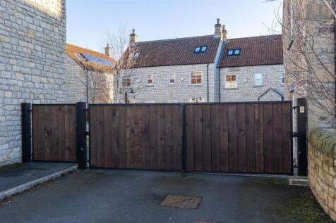 Pinfold Cottage External-3.jpg
