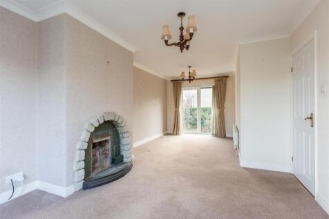 Ryedale Close 6 Reception Room-2.jpg