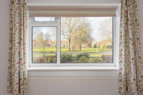 Ryedale Close 6 Bedroom 2-4.jpg
