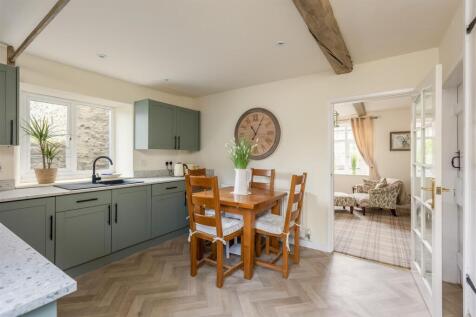Bondgate 49 Kitchen-3.jpg