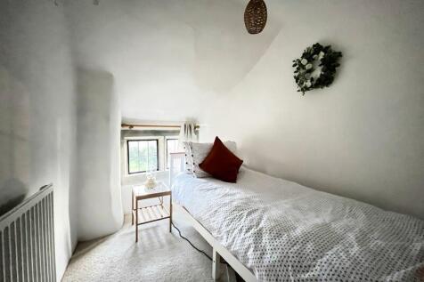 Photo 33