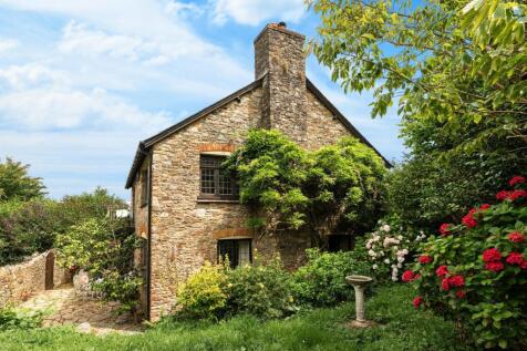 Brook House, Dittisham, External