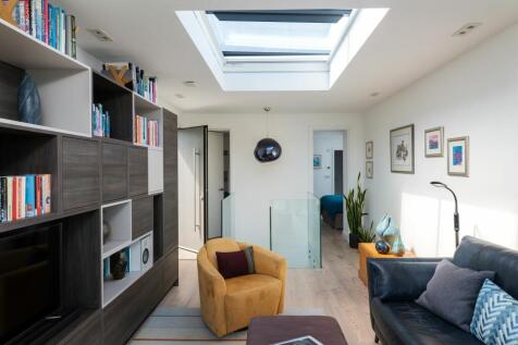 Pooks Hill, Dartmouth, Living Room