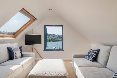 THe Lakes, Kingswear, Loft Sitting Room