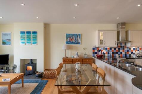 Dining Area_Spittis Park_Kingswear