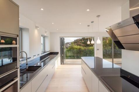 Moonraker_Kitchen