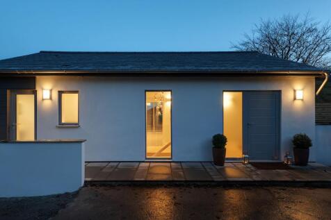 Moonraker-Front External