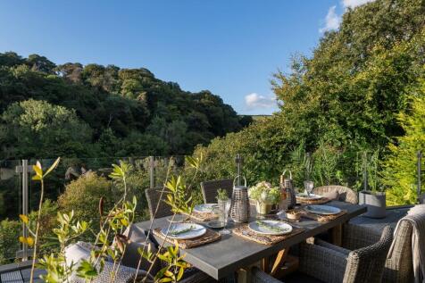Jonswood_Terrace With View