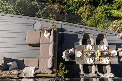 Jonswood_Decking