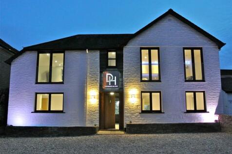 Front Elevation at Twilight_Crowthers, Dartmouth Hilltops, Dartmouth