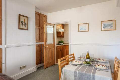Highland Cottage, 88 Above Town, Dartmouth, Dining Room