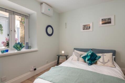 Bedroom 2_1 Elm Cottage, Kingswear