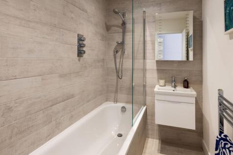 Aloft Bathroom_Dartmouth