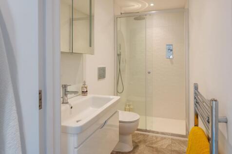 Aloft Bathroom_Dartmouth