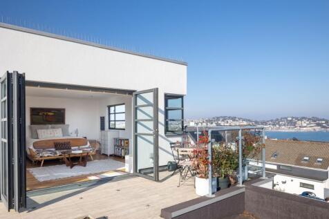 Mango House, 56 Mead Road - Roof Terrace