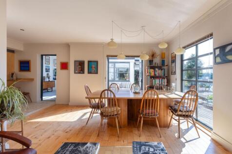 Mango House, 56 Mead Road - Dining Area