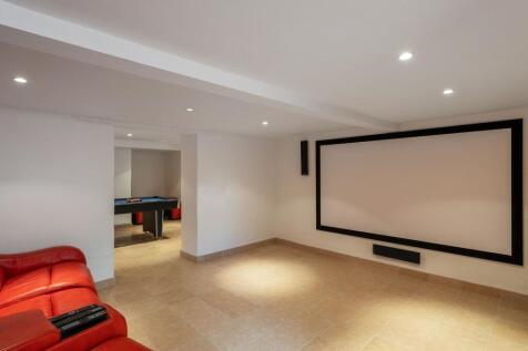 Higher Venice House