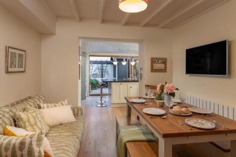 Dining Room &amp; Kitchen_1 Charles Street, Dartmouth