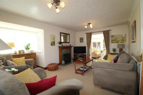 Living Dining Room