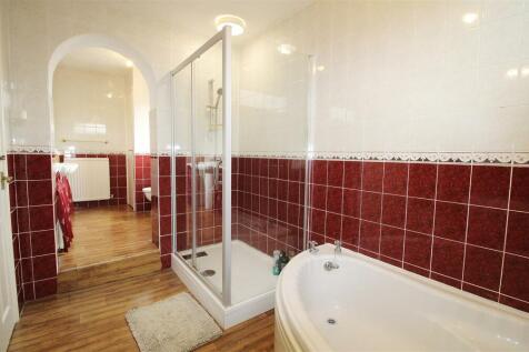 Bath And Shower Room