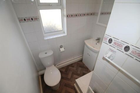 Upstairs Cloakroom