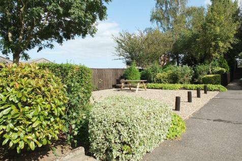 Communal Grounds