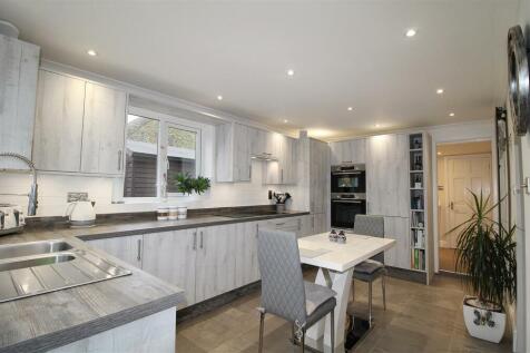Kitchen / Breakfast Room