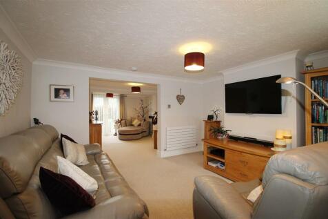 Living / Dining Room