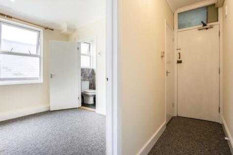Hallway/Bedroom