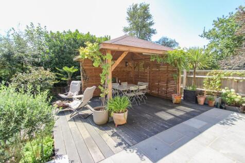 alfresco dining