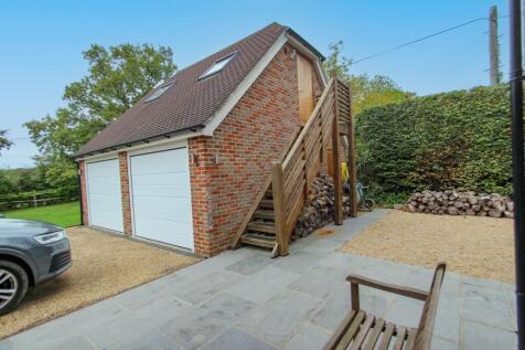 Double Garage and Annexe