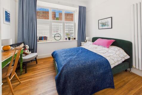 Bedroom / Reception Room