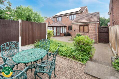 gardens / rear aspect