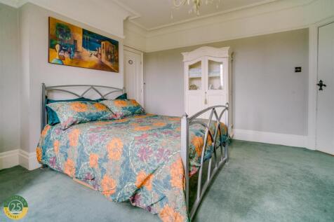 Bedroom - .jpg